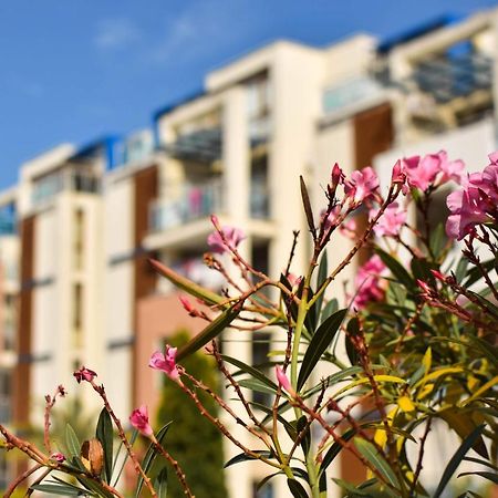 Sun City 1 Holiday Apartments Sunny Beach Exterior photo