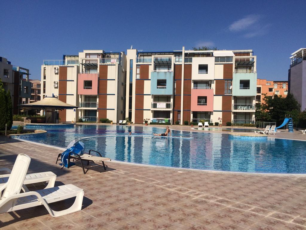 Sun City 1 Holiday Apartments Sunny Beach Exterior photo