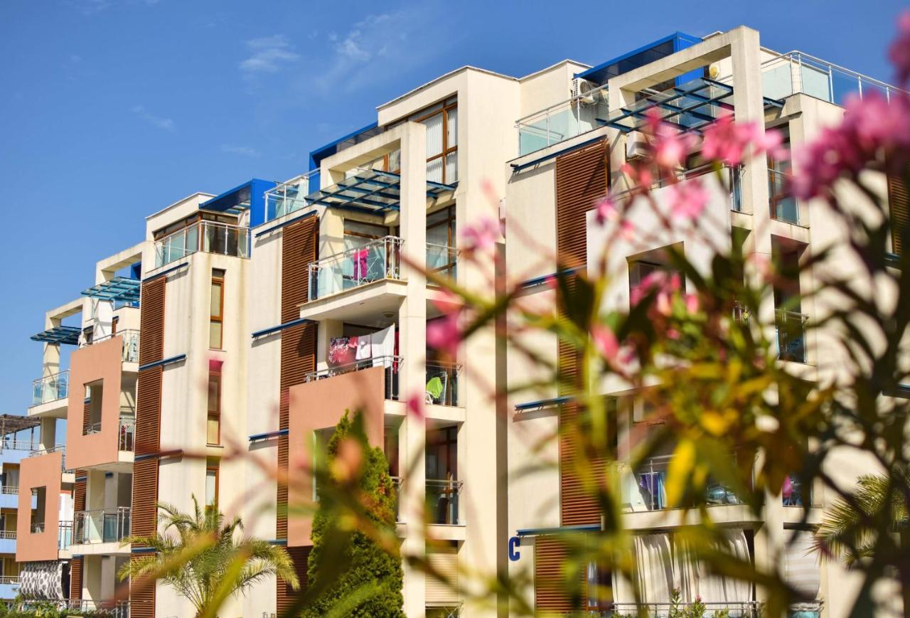 Sun City 1 Holiday Apartments Sunny Beach Exterior photo